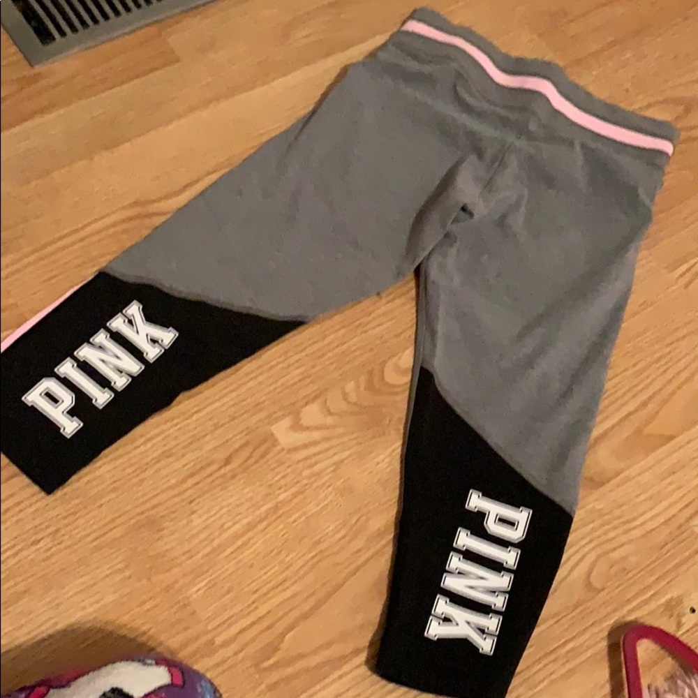 Victoria’s Secret PINK Cropped Yogas